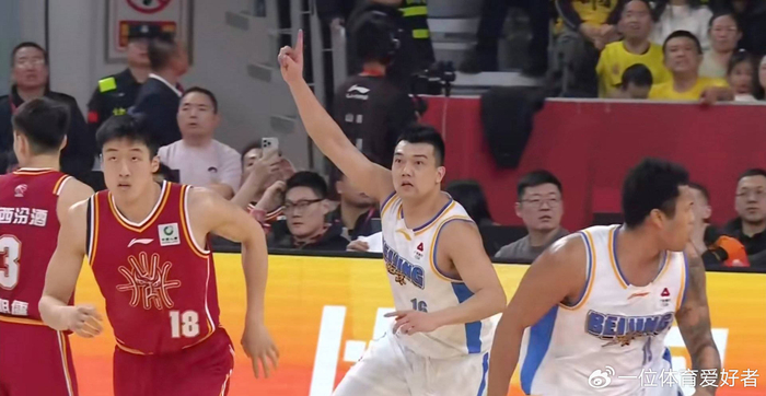pp电子官网-广东逆袭冲到第1！焦泊乔重伤！杨鸣刚官宣离队，下家29号迎首秀|男篮|北汽男篮|山西男篮|张才仁|翟晓川_新浪体育_新浪新闻